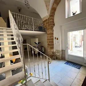 https://handy-margherita.lecce-hotels.com
